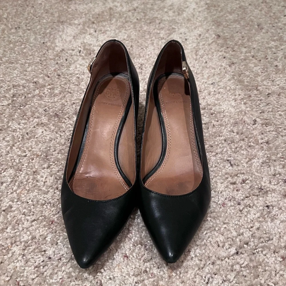 Tory Burch Black Leather Pumps - Picture 4 of 11